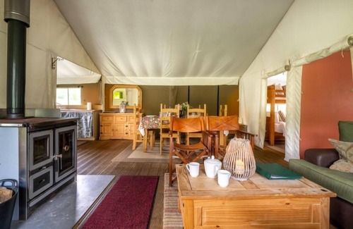 Exton Cabina | Moorhen at Exton Park, Rutland - Dog friendly