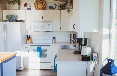 Lummi Island Casa | Mooring buoy-Beach