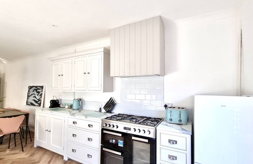 Splott Casa | Moorland House by Switchback Stays