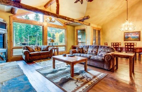 Whitefish Casa | Moose Jaw Retreat