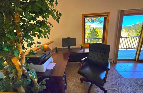 Golden Gate Canyon Casa | Moose Manor – Antlers, Aspens, and Alpine Peace in the Heart of the Rockies