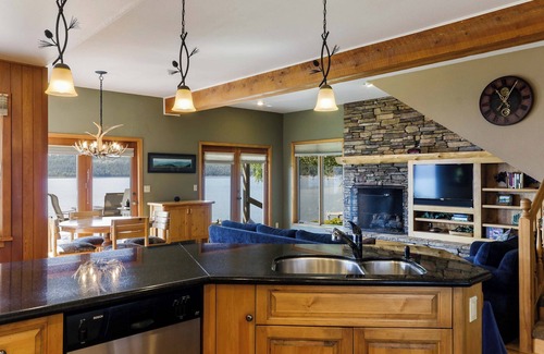 Sandpoint Casa | Moose Manor Lake House