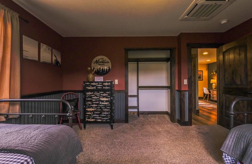 Eureka Casa | Moose Meadows – Stunning and Secluded Custom-Built Home on 60 Acres!
