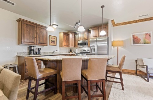 Bear Hollow Village Condominio | Moose Mgmt at Bear Hollow 4102 -Outdoor Patio with Grill-Work space-Pool-Hot Tub