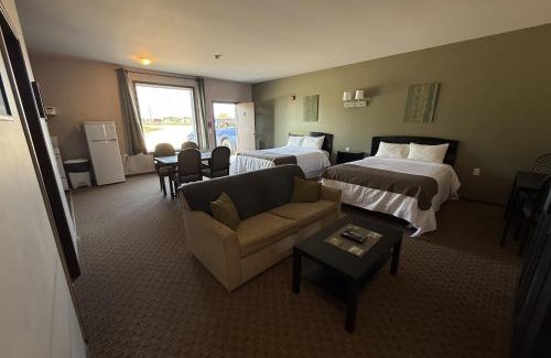 Moosehorn Hotel | Moosehorn Motor Hotel