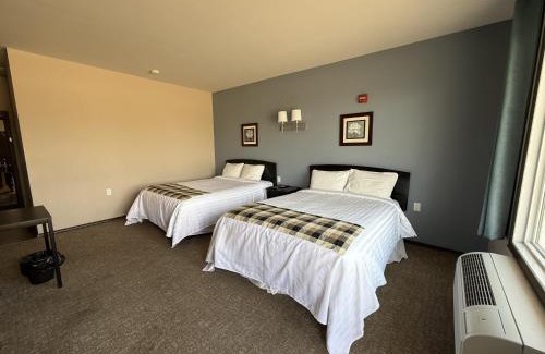 Moosehorn Hotel | Moosehorn Motor Hotel