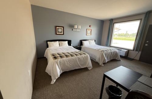 Moosehorn Hotel | Moosehorn Motor Hotel