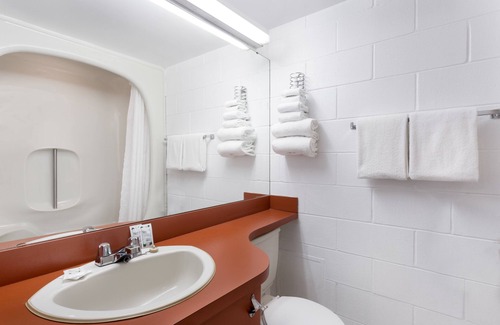 Moose Jaw Hotel | Moosejaw Inn