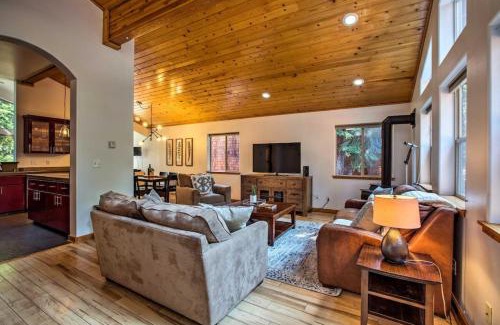 Truckee Casa | Moosetrack by AvantStay Cozy Cabin In The Heart of Tahoe Donner