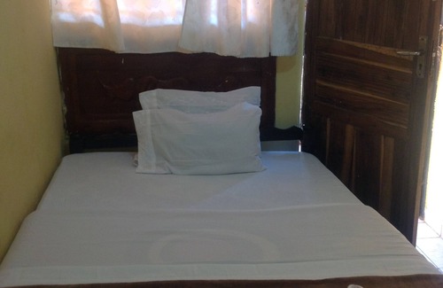 Choma Cama Y Desayuno | Mopees Lodge