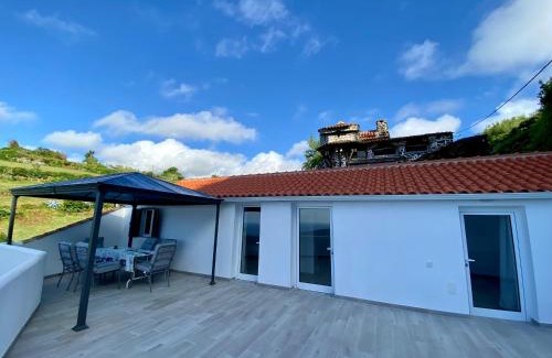 Lomba Casa | Moradia da Fonte Sea View 1 to 6 p