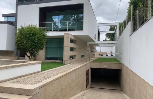 Paco de Sousa Casa | Moradia Lux RR com piscina
