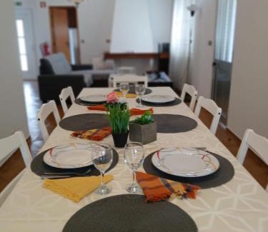 Vieira de Leiria Casa | Moradia Maria Do Ceu