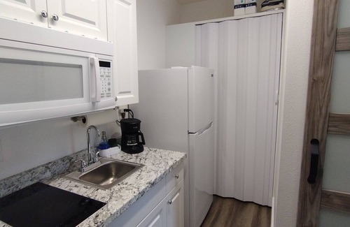 Altamonte Springs Apartamento | More blessing Paradise: Studio private entrance #B