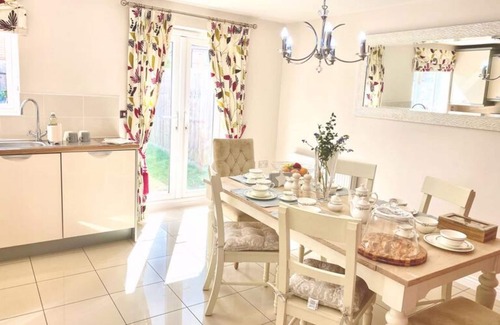 Oldbury Casa | More than just a bed!