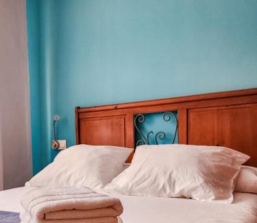 Distrito Oeste Apartamento | Moreda 48 - 2 Hab y 2 Baños - Garaje y Wifi - VUT-4961-AS