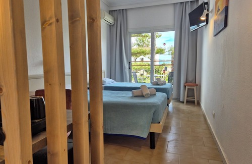 Kavos Hotel | Morfeas Hotel