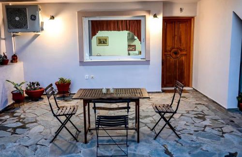 Thymari Casa | morfo's sunset
