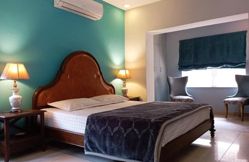 Rawalpindi Cabina | Morgah Resort - Guest Rooms