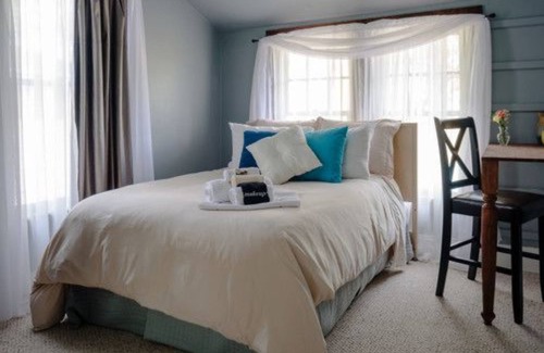Shelby Cama Y Desayuno | Morgan and Wells B&B