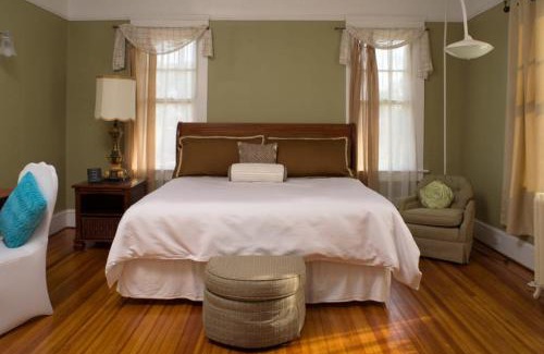 Shelby Cama Y Desayuno | Morgan and Wells Bed and Breakfast