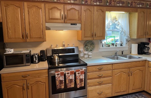 Richfield Springs Casa | Morgan Farm - Well cared for Ranch house near Canadarago Lake