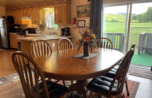 Richfield Springs Casa | Morgan Farm - Well cared for Ranch house near Canadarago Lake