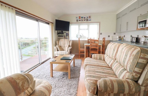 Llandanwg Cabaña | Morlyn Guest House Apartment