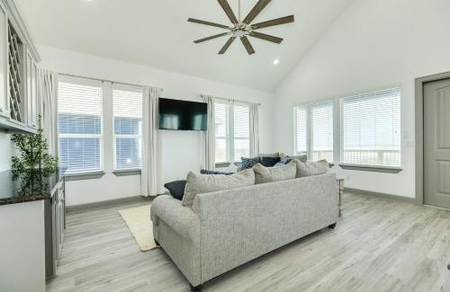Freeport Casa | Morning Glory - Beachfront - Pet & Family Friendly