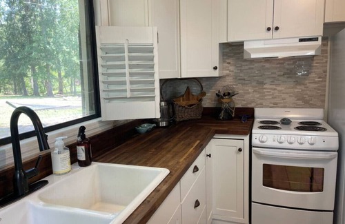 Winnsboro Casa | Morninglow Cottage *LAKE FRONT*