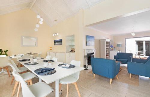 Lakeside Casa | Morningside Cottage