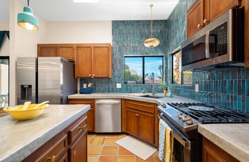 Bermuda Dunes Casa | Moroccan Oasis | Salt Pool, Spa, Firepit, Game room