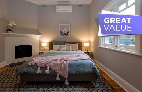 Cumberland Park Casa | Morris and Eaton Cottages - 3BR WiFi Parking