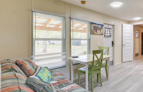 Fellowship Casa | Morriston Getaway with Patio - Near HITS Farm!