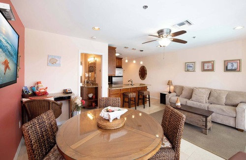 Colliers Bay Condominio | Morritt's Tortuga Club 1 BR LUXE Condo Sleeps 4