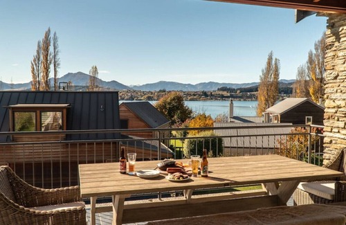 Wanaka Casa | Elegante y acogedora casa, cerca del lago Wanaka y con impresionantes vistas.