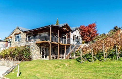 Wanaka Casa | Elegante y acogedora casa, cerca del lago Wanaka y con impresionantes vistas.