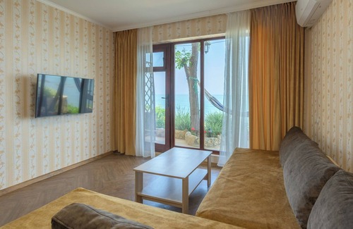 Primorski Hotel | Morski Briag Hotel