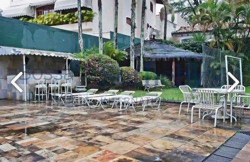 Morumbi Casa | Morumbi mansion football field