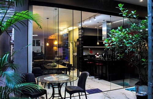 Vila Suzana Casa | Morumbi Triplex House with Jacuzzi