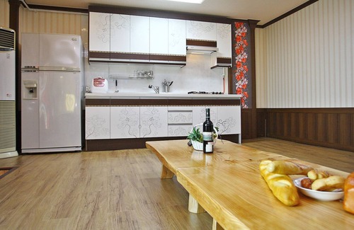 Gonam Condominio | Morwenna Pension