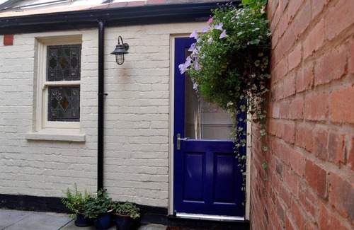 Moseley Casa | Moseley - House - Sleeps 4 - Parking - Garden
