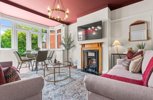 Seisdon Apartamento | Moseley Village - 5 Bedroom House Huge Driveway 6 Beds Perfect for Groups - Near To Edgbaston QE Hospital-Solihull - Birmingham City Centre - Curzon Circus-HS2 Works-Lawley Middleway - By Arz Stays