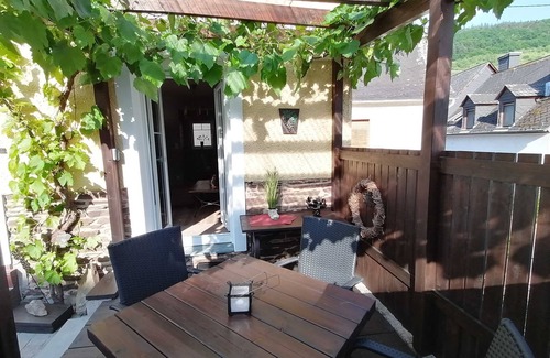 Zell Casa | Moselfrische - Fh con 2 dormitorios, ducha / WC, WC de invitados, terraza, máx. 4 P