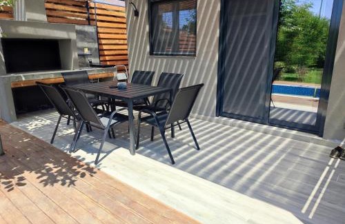 Nestos Casa | mosquito Luxury Studio