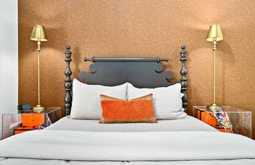 Dripping Springs Cabaña | 'Moss Cottage' - Hill Country Views- Allegro Venue