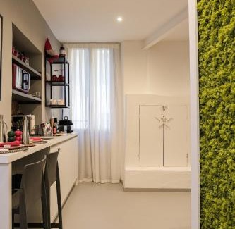 Centro Storico Nord Apartamento | Moss & Stone - 3 min walk to piazza Vittoria