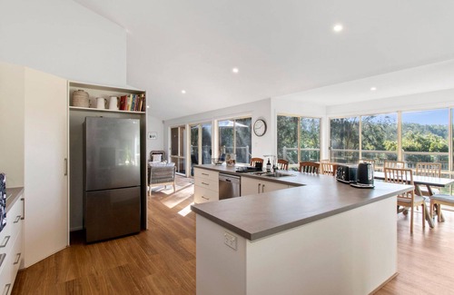 Mossy Point Casa | Tranquil Mossy Point home. Pet friendly.
