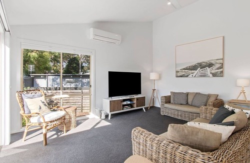Mossy Point Casa | Tranquil Mossy Point home. Pet friendly.
