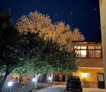 Sant'Egidio del Monte Albino Casa | Motel Luna Rossa